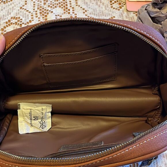 NEW WITHOUT TAGS TRINITY RANCH WESTERN MAKE-UP/TOILETRY CASE - Picture 7 of 9